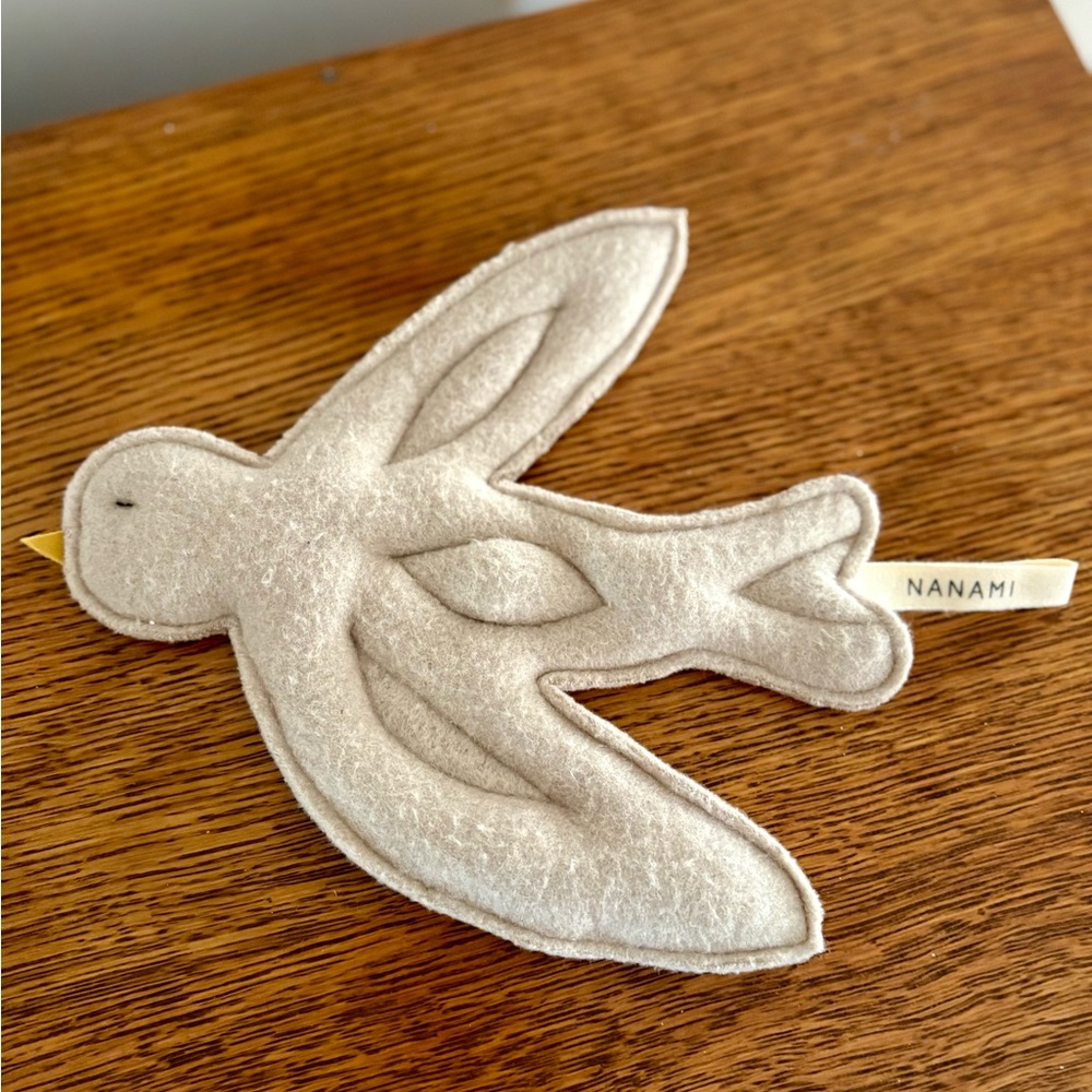 Beautiful Nanami Rattle Plush Bird